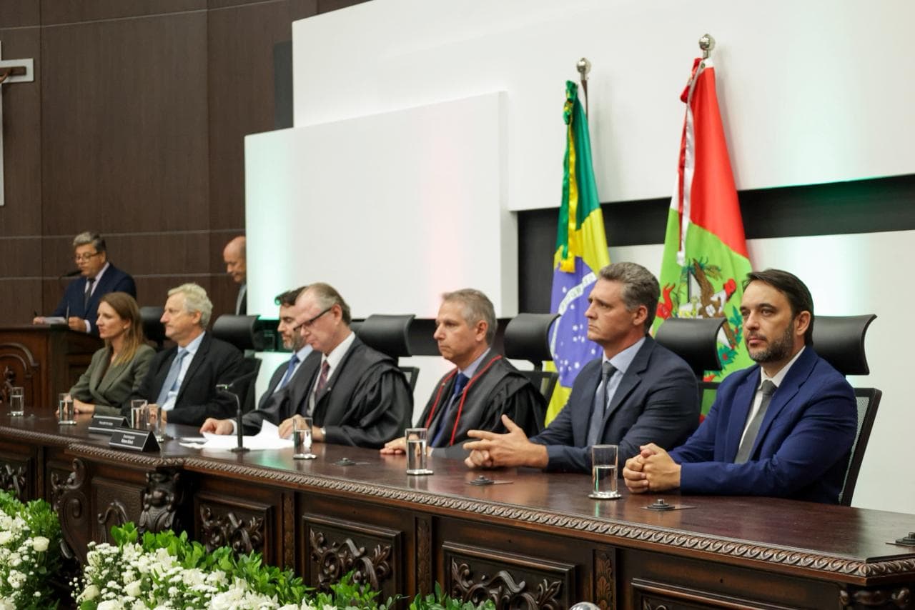 Presidente da OAB/SC prestigia posse de novos desembargadores do TJSC