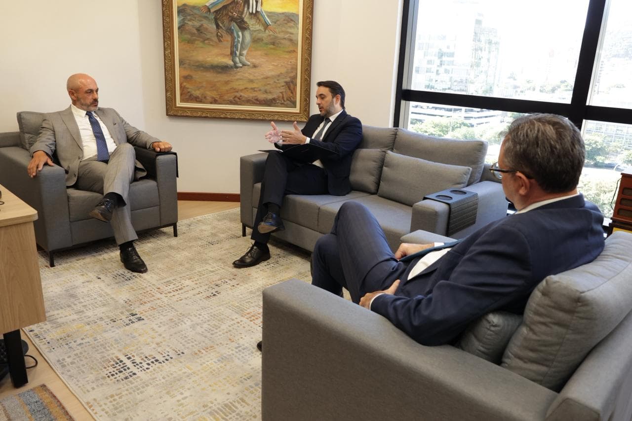 OAB/SC reforça pleitos por melhorias estruturais e acesso à jurisprudência no TJSC 