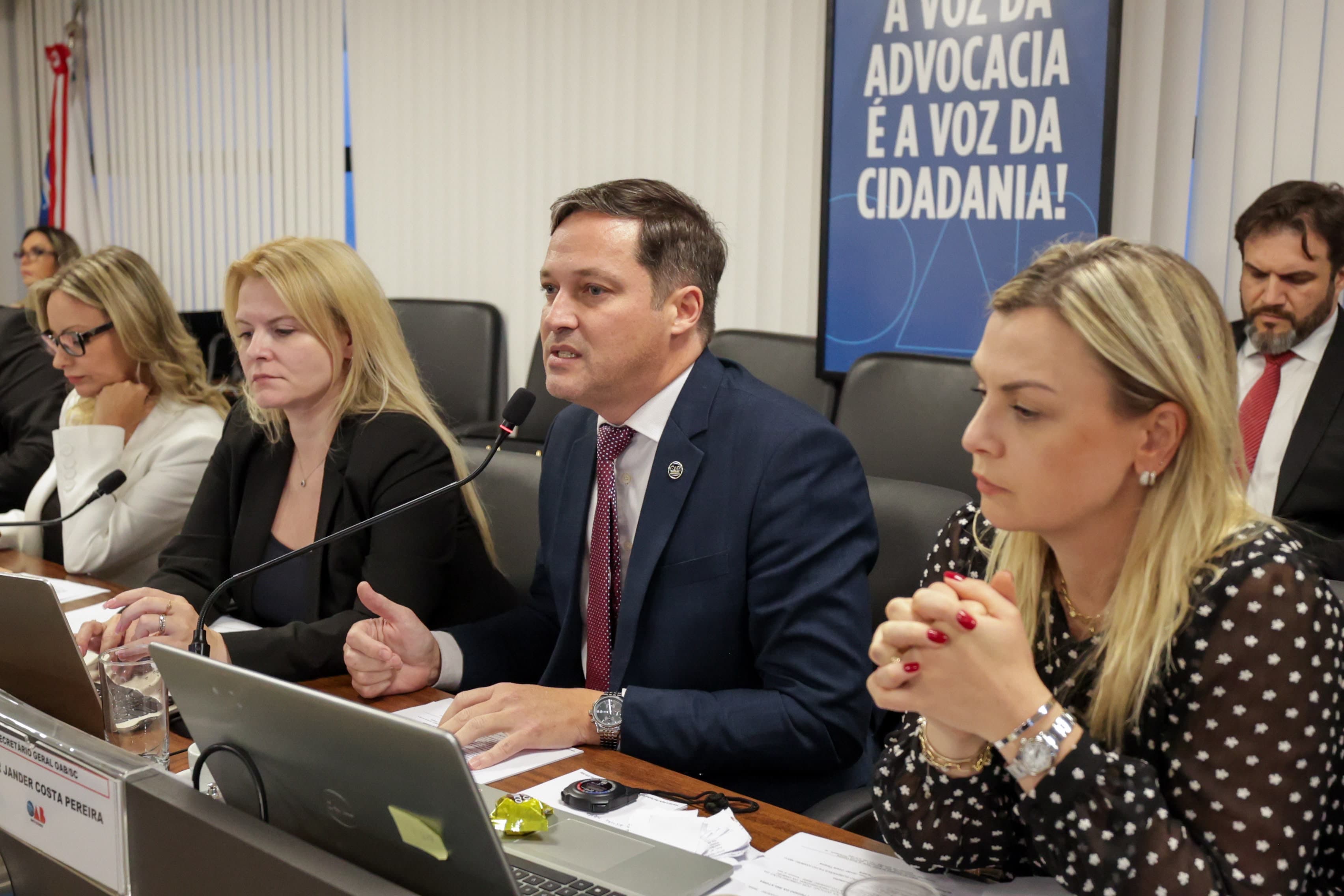 Em reunião do Conselho Pleno, OAB/SC apresenta avanços do projeto OAB Sem Papel