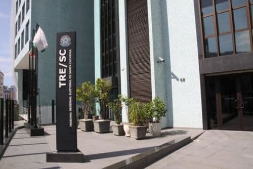 OAB/SC encaminha ao TJSC relação de profissionais candidatos a novas vagas de juristas no TRE/SC destinada à advocacia