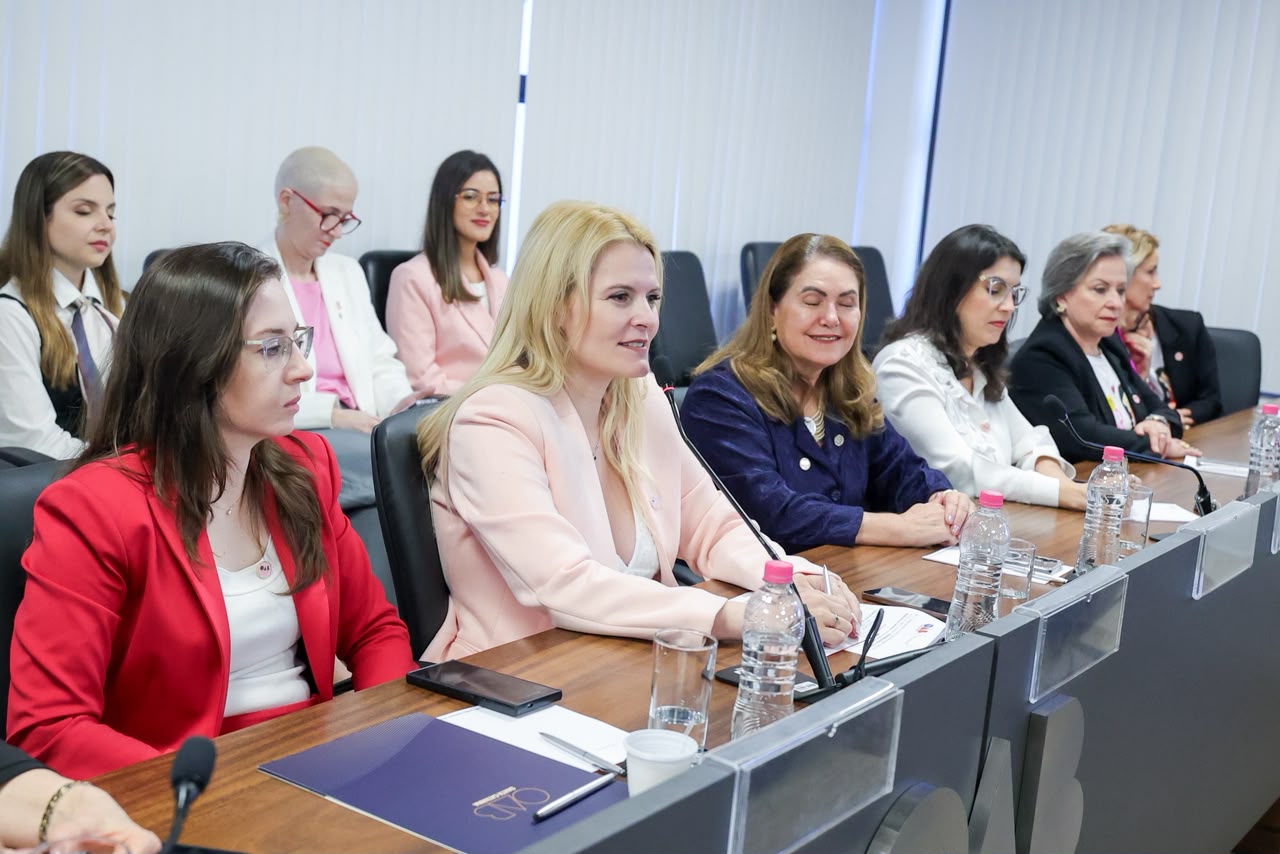  Evento alusivo ao mês de conscientização sobre o câncer de mama